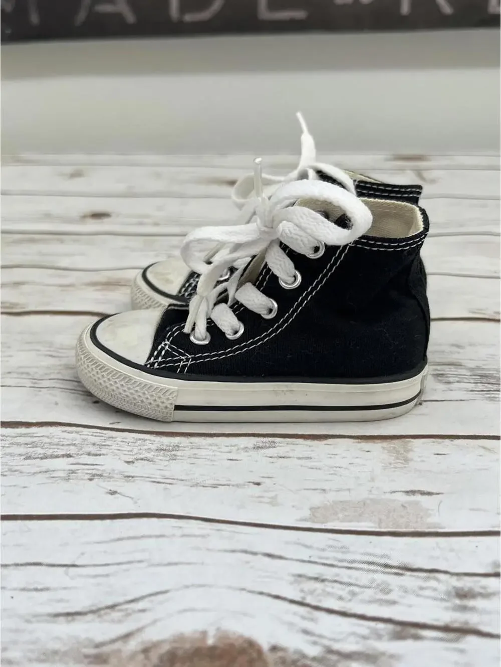 Converse Chuck Taylor All Star Black High Top Sneakers - sz 5